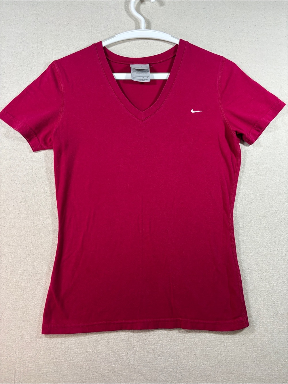 Nike Women’s Short Sleeve V-Neck Top - Magenta